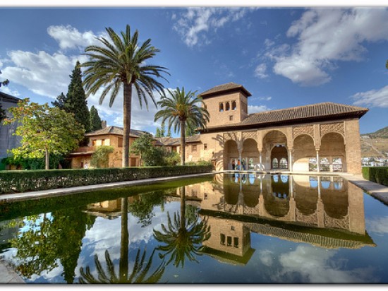 el-partal-la-alhambra-de-granada.-550-412.jpg