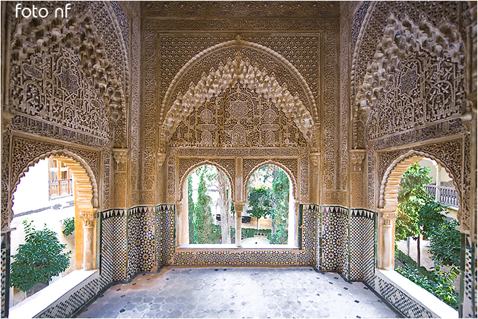 la_alhambra_ventanas.JPG