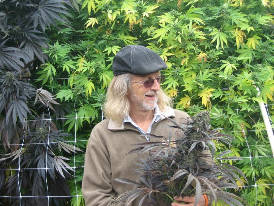 Tom & buds 2.jpg